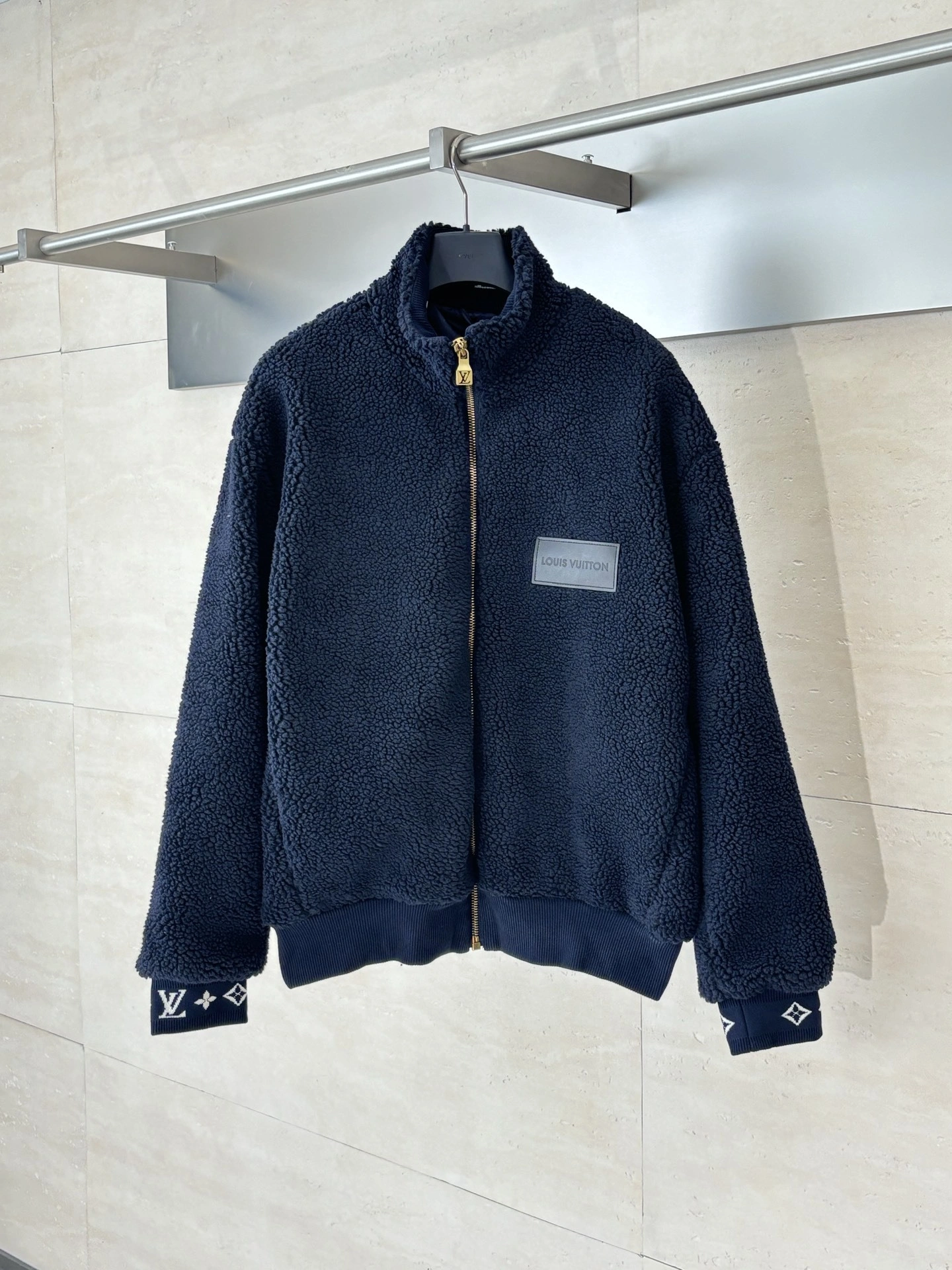 wg.luxury-- 8V item:E-F363I0607
